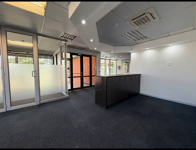 260M² OFFICE TO LET IN BEDFORDVIEW